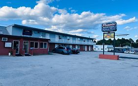 Pamola Motor Lodge Millinocket